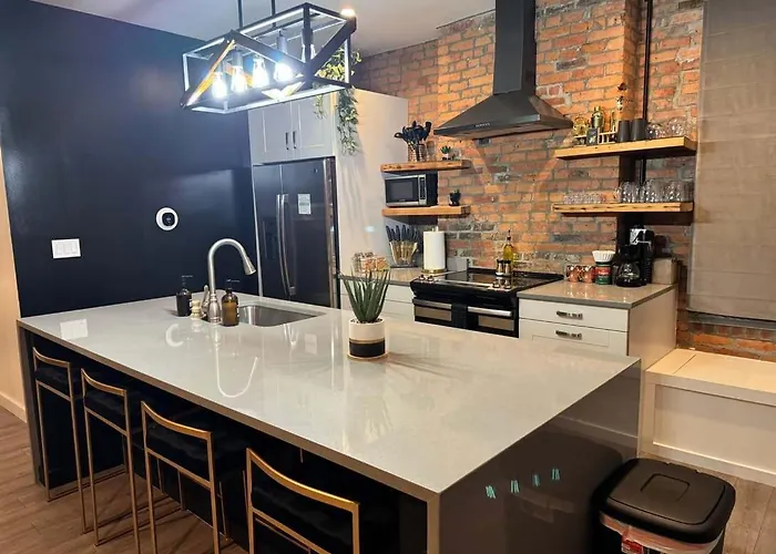 Jungle Vibe By Jungle House Downtown & Short North Free Parking 5 800 Reviews Near Convention Center & Nationwide Arena & Ohio State Walk To High Street Сasa de vacaciones